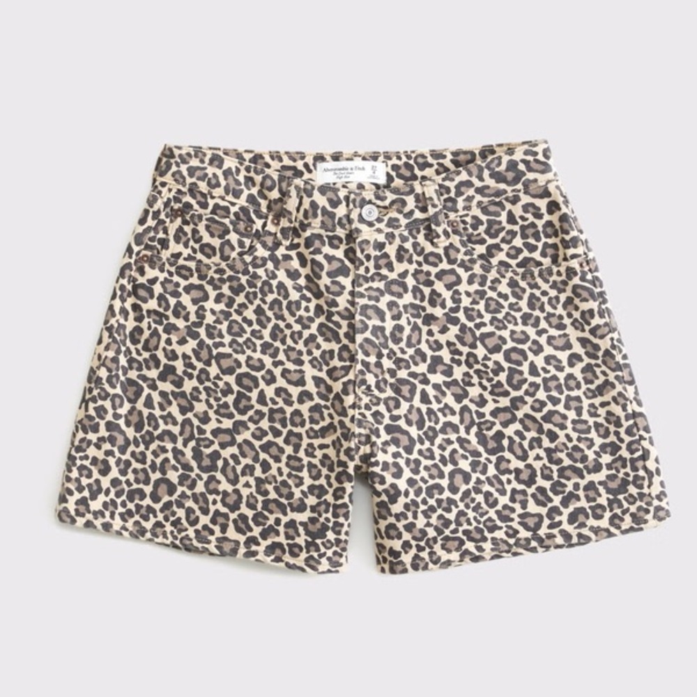 New Abercrombie Curve Love High Rise DadLeopard Print Short